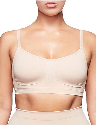 SEAMLESS SCULPTING BRA MICA