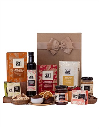 FAMILY TREATS HAMPER