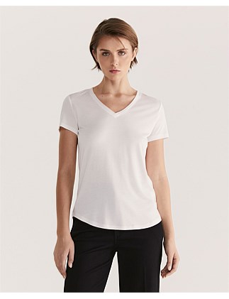 ANTONIA V NECK TEE