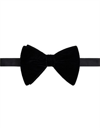 LARGE BLACK TIE VELVET BOW TIE