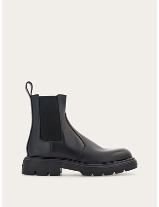 CHELSEA BOOT WITH CHUNKY SOLE