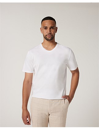 Slim V-Neck Travel Tee