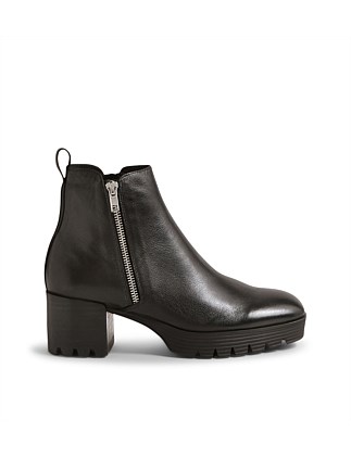 Dinis Black Leather Ankle Boots