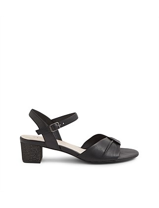 Cissys Black Leather Sandals