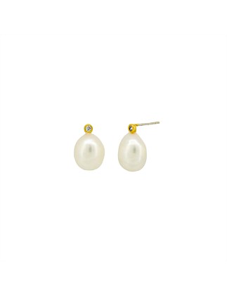 CIRCE PEARL STUD EARRINGS