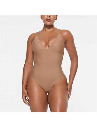 SKIMS BODY SUPER PUSH-UP THONG BODYSUIT