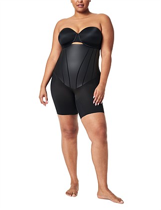 Total Contour High-Waisted Mid-Thigh Short