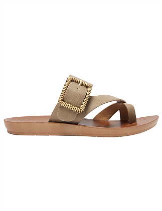 GLIDE SANDAL