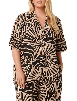 ELLA CURVE PRINTED SHIRT