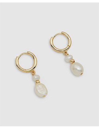 TIA PEARL & HOOP EARRING