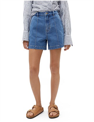 DENIM PINTUCK SHORT