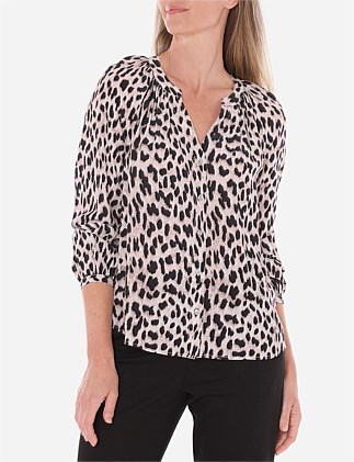 ANIMAL PRINT BUTTON THRU TOP