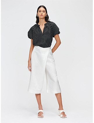 SOFT PINSTRIPE SWING TOP