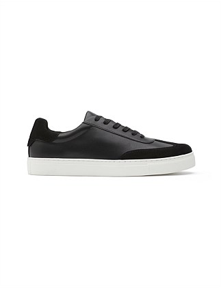 STOCKHOLM LEATHER SNEAKER